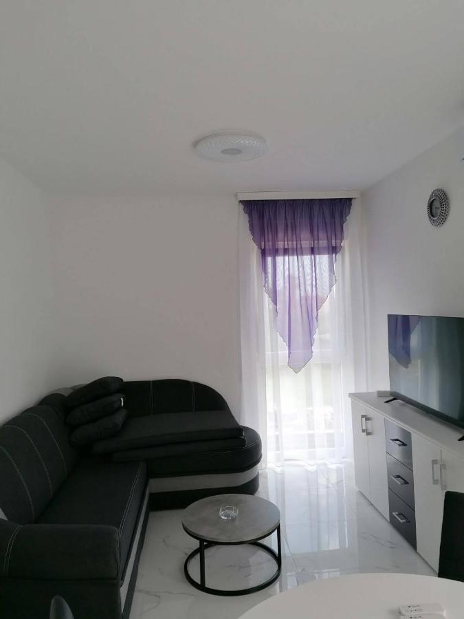 Vila Slavica ヴィル エクステリア 写真