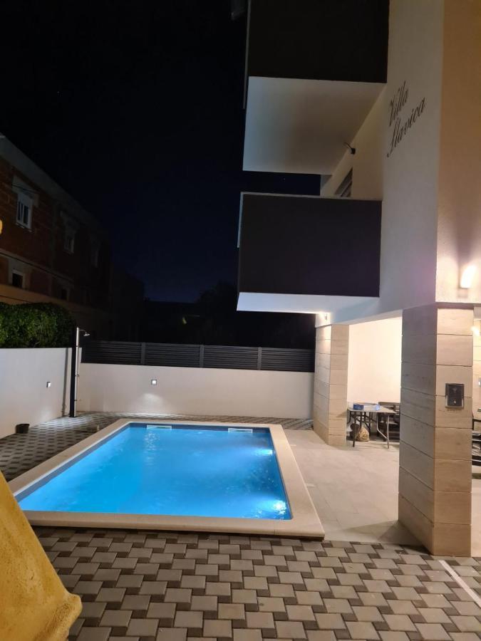 Vila Slavica ヴィル エクステリア 写真